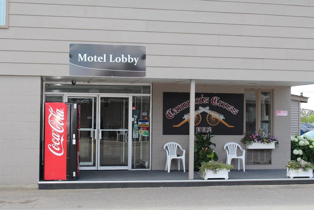 The Fort Nashwaak Motel Fredericton Ngoại thất bức ảnh